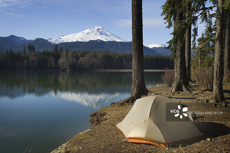北喀斯喀特贝克湖营地图片素材