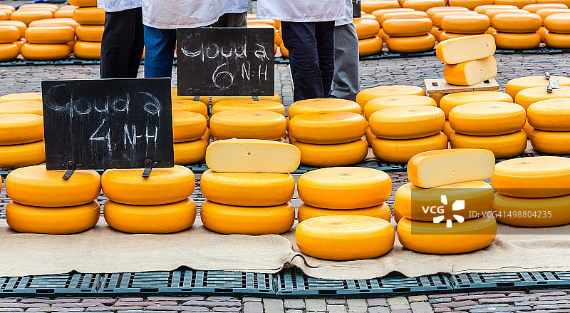 荷兰阿尔克马尔奶酪市场图片素材