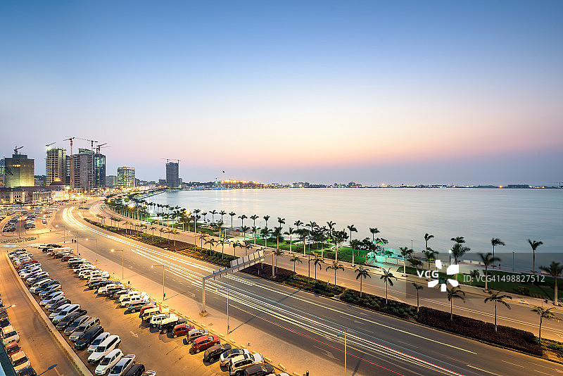 罗安达湾和二月四日大道图片素材