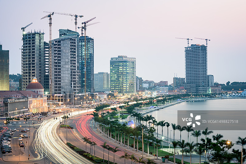 罗安达湾和二月四日大道图片素材