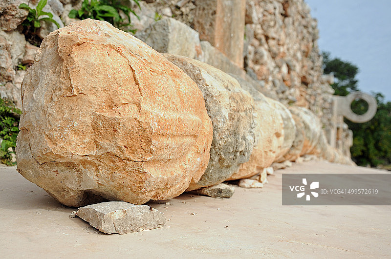乌斯马尔的古代玛雅球场和石圈球场图片素材