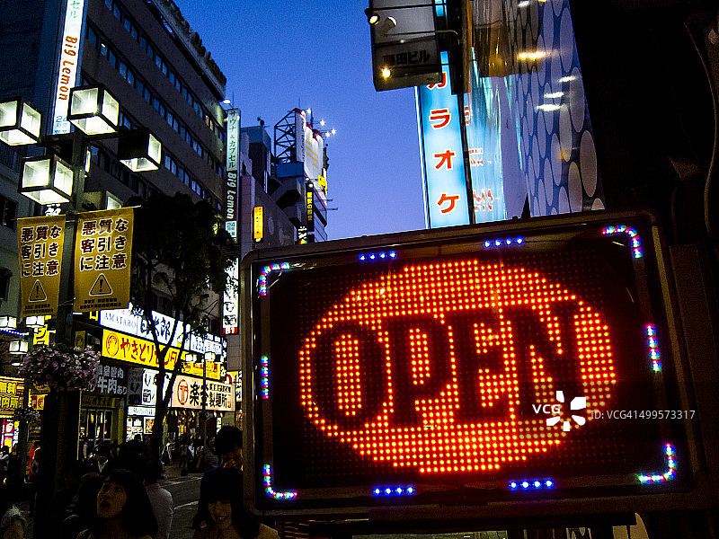 东京夜生活图片素材