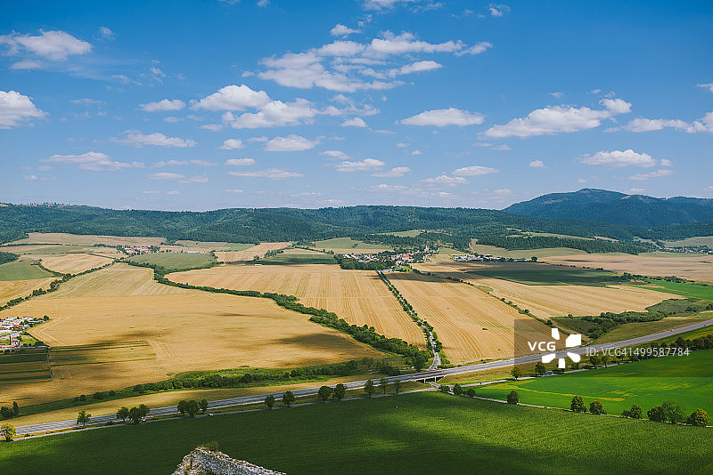 斯洛伐克施皮斯凯波德赫拉迪村景观航拍图片素材