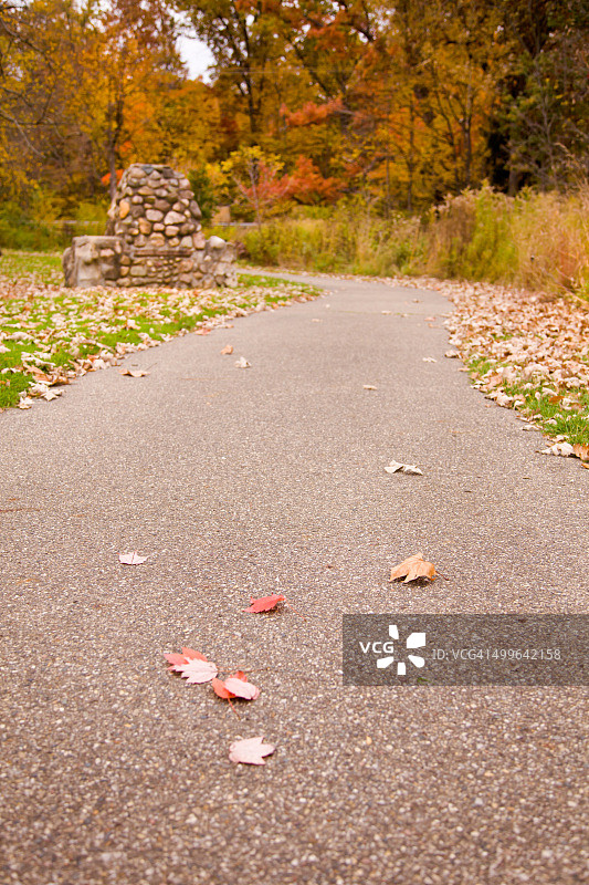 带有壁炉的小路图片素材