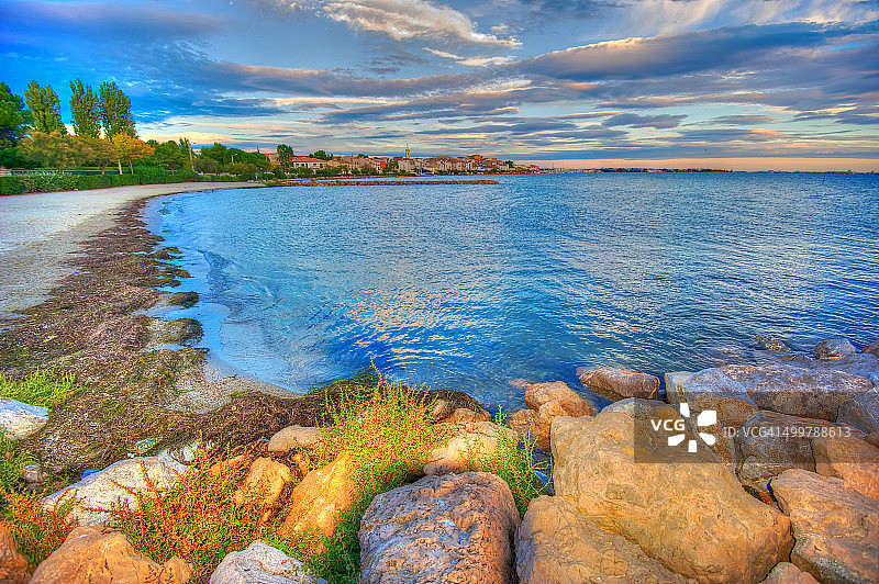 朗格多克托湖上的布齐格图片素材