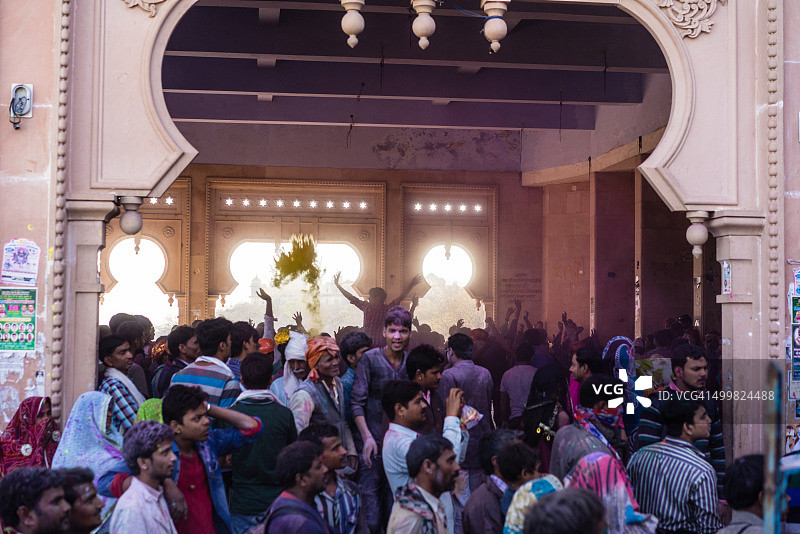 印度巴尔萨纳洒红节图片素材