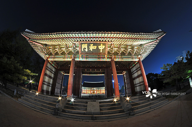 韩国皇家宫殿夜景图片素材