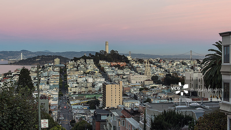 旧金山电报山日落景观图片素材