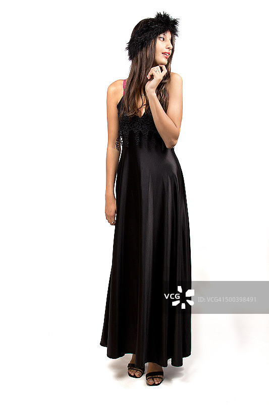 身穿黑色长裙的美丽女模特图片素材
