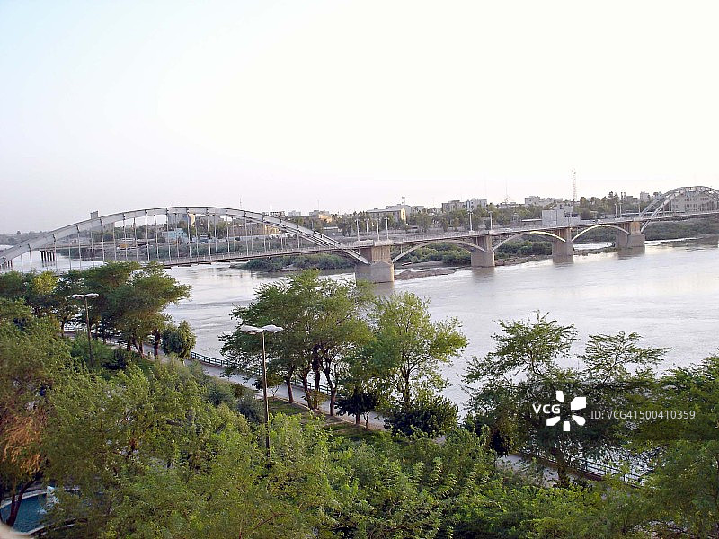 阿瓦士悬索桥图片素材