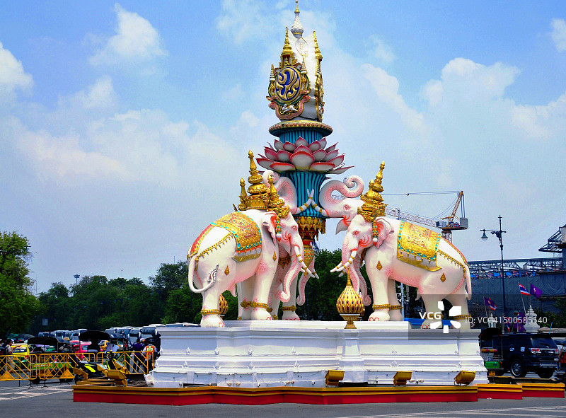 曼谷粉色大象雕像图片素材