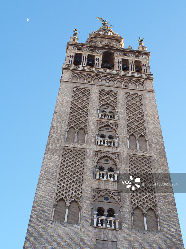 塞维利亚大教堂的钟楼图片素材