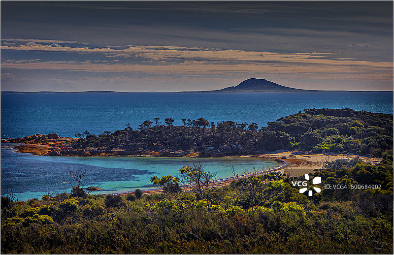 塔斯马尼亚弗林德斯岛裤子角附近的海岸风光图片素材