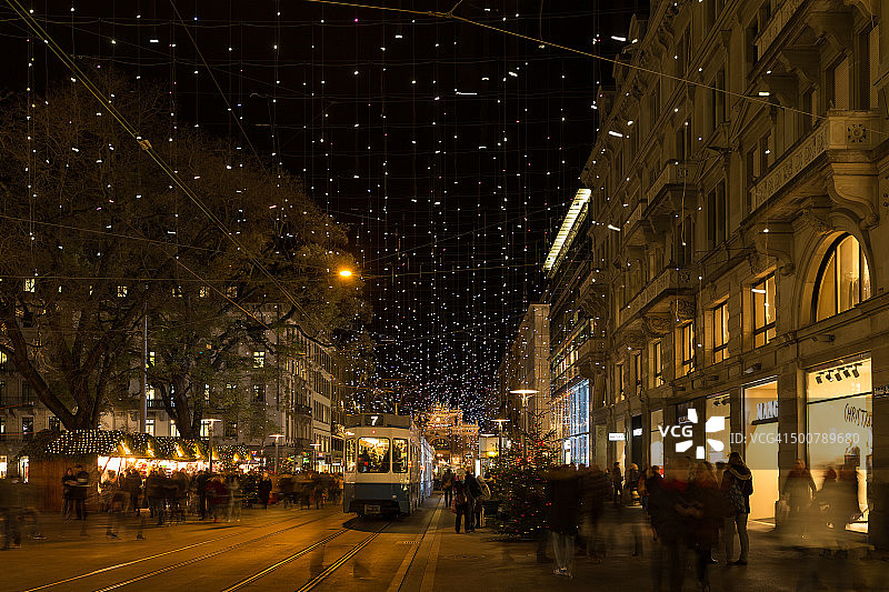 苏黎世著名的火车站大街图片素材