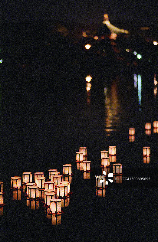不忍池的水灯图片素材