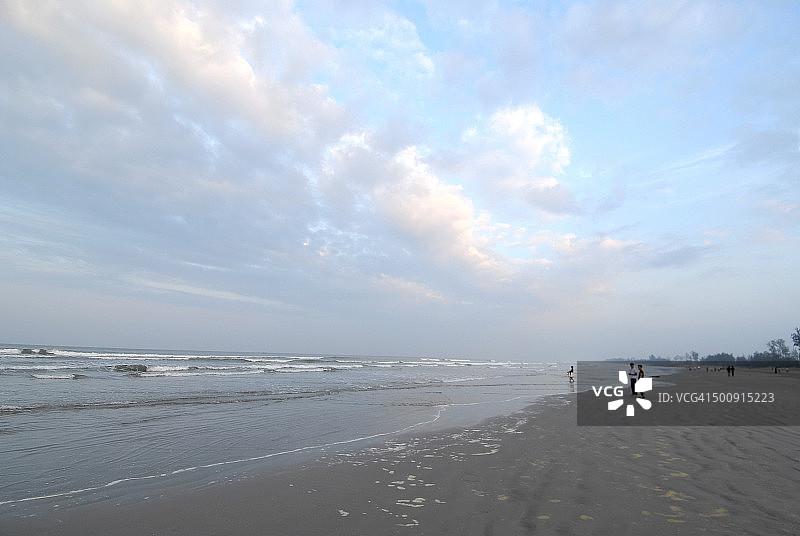 明古鲁的班让海滩图片素材
