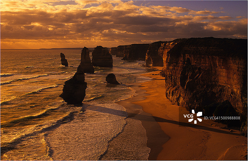 维多利亚州沉船海岸十二使徒岩风光图片素材