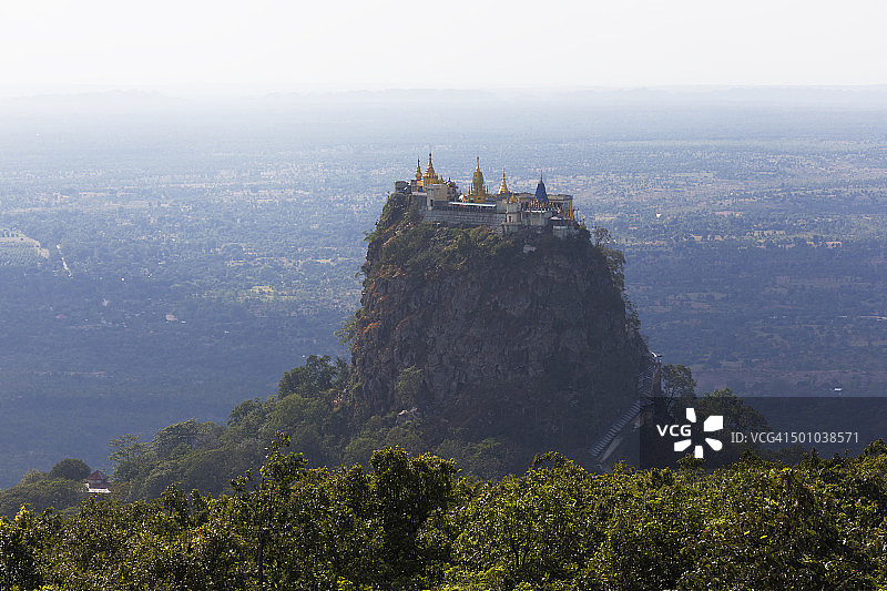 缅甸蒲甘的波帕山图片素材