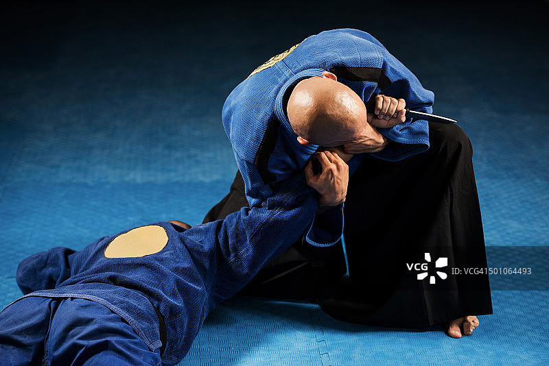 合气道击倒图片素材