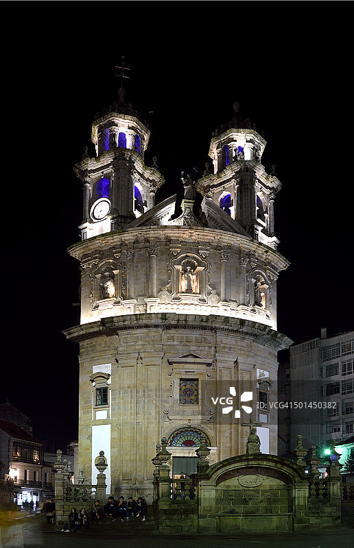 夜晚的朝圣者圣母教堂图片素材