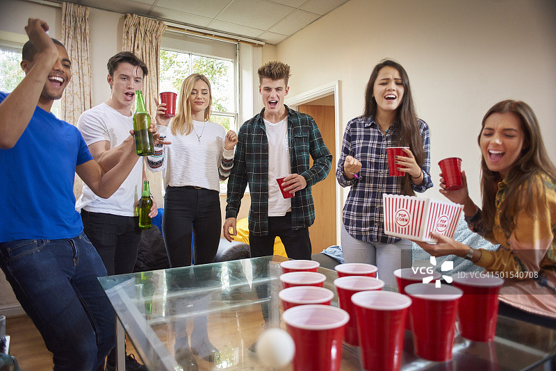 学生聚会图片素材