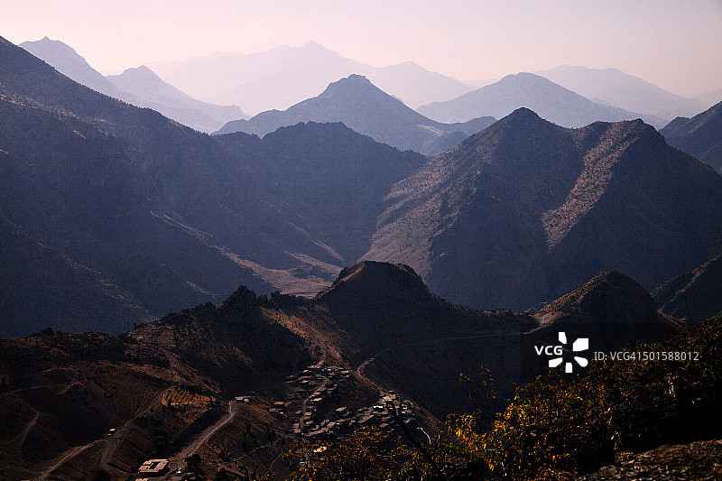 伊拉克北部坎迪尔山脉的壮丽景色图片素材
