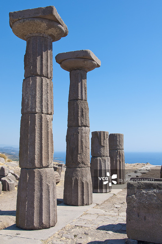 土耳其阿索斯雅典娜神庙的多立克柱图片素材
