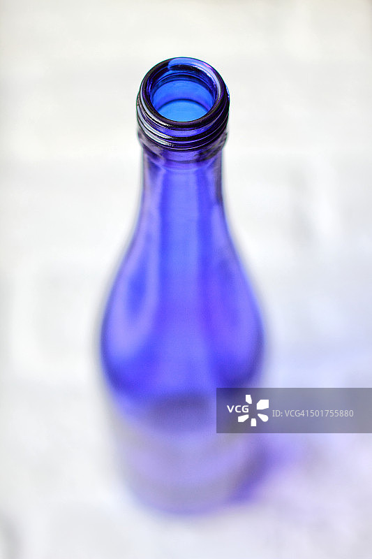 蓝色瓶子图片素材