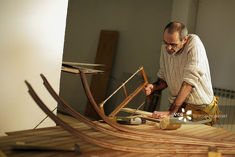 木工造船匠在克罗地亚图片素材