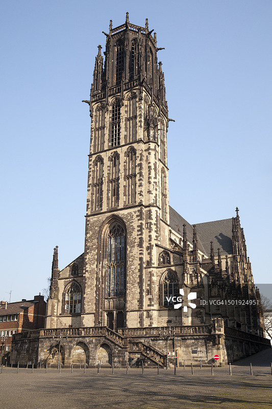 德国北莱茵-威斯特法伦州杜伊斯堡的救世主教堂景观图片素材