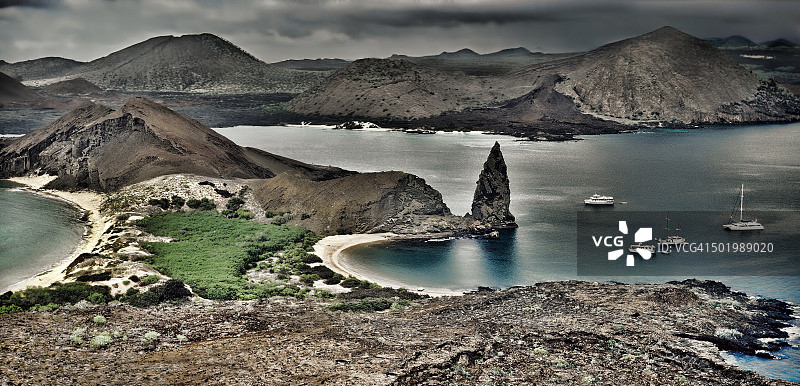 加拉帕戈斯群岛的巴托洛梅岛和圣地亚哥岛图片素材