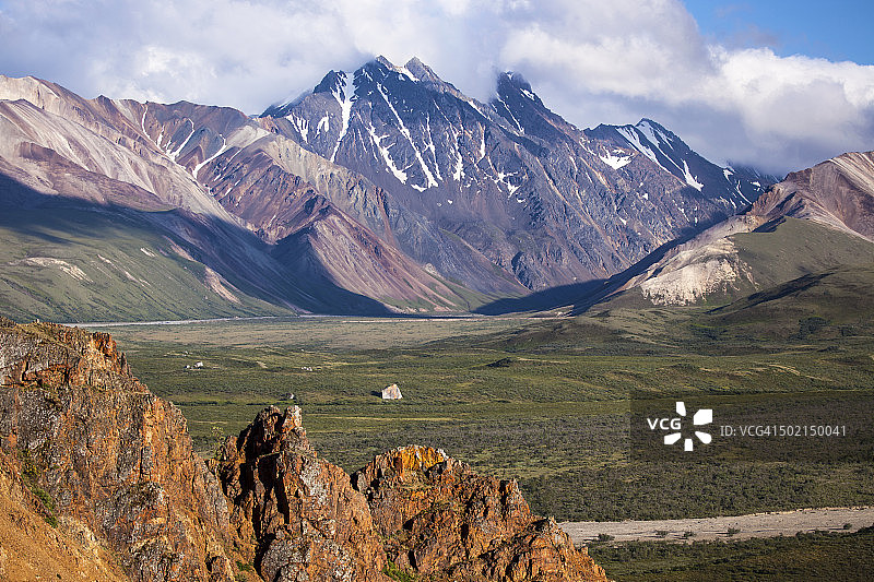 彭德尔顿山和缪里平原图片素材