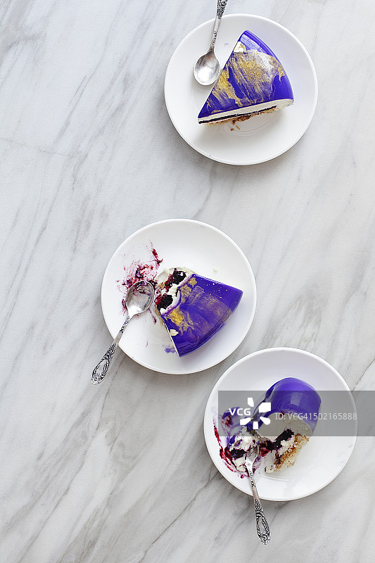 有光泽的慕斯蛋糕图片素材