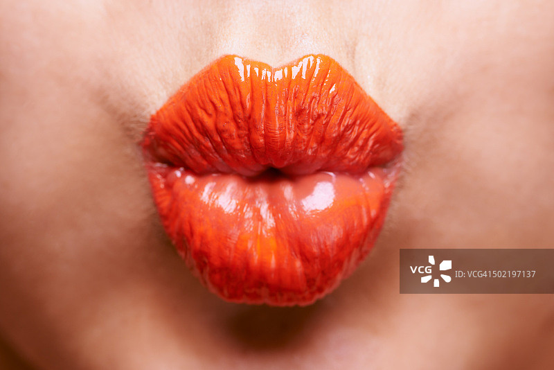 撅起嘴图片素材