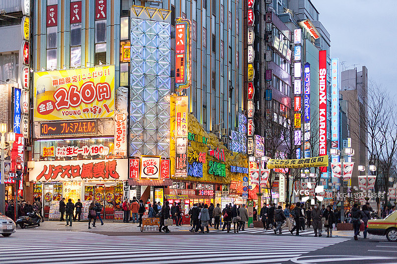 东京夜间购物景象图片素材
