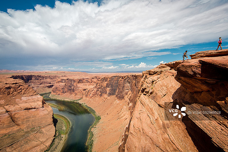 马蹄弯曲图片素材