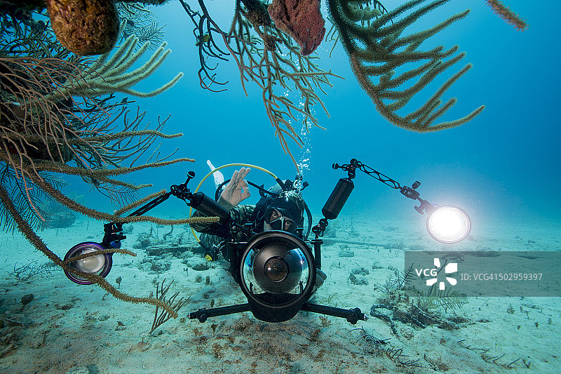 水下摄影师图片素材