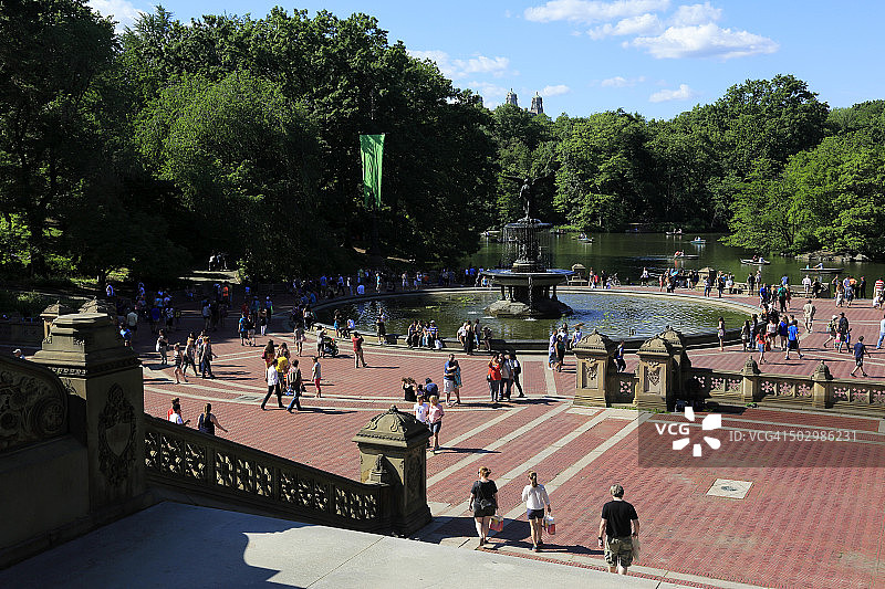 贝塞斯达露台与贝塞斯达喷泉图片素材