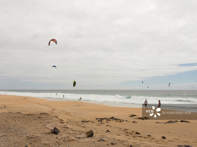 富埃特文图拉岛的风筝冲浪图片素材