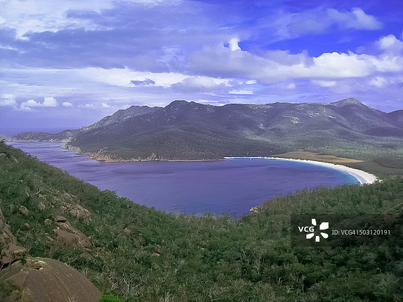 塔斯马尼亚酒杯湾的壮丽景色图片素材