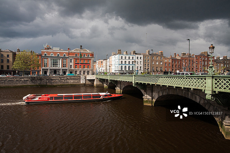 都柏林格拉坦桥图片素材