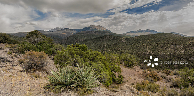 La Sal山区秋景全景图片素材