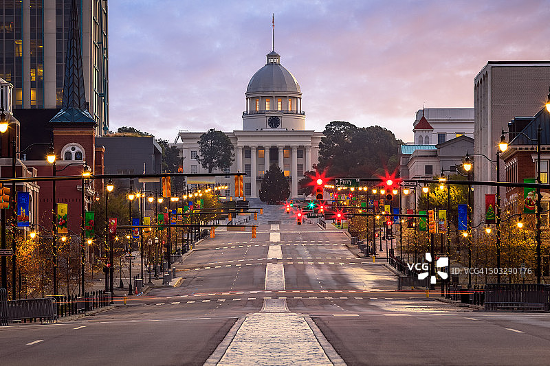 美国阿拉巴马州蒙哥马利市，德克斯特大街市政厅图片素材