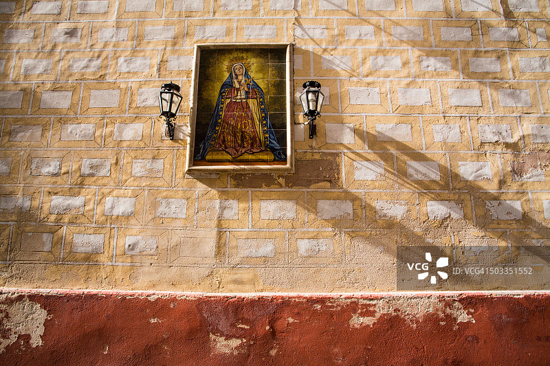 西班牙塞维利亚宗教画像的阴影图片素材