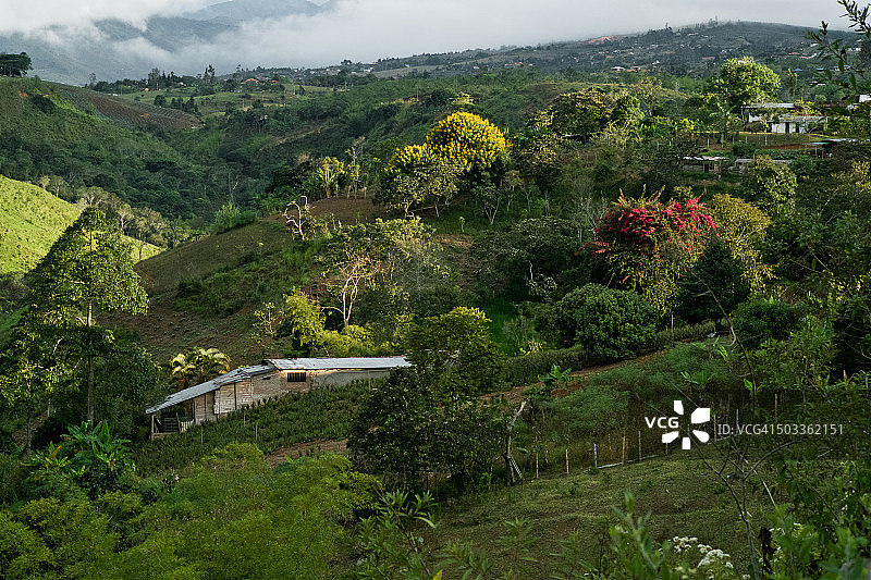 山间小屋图片素材