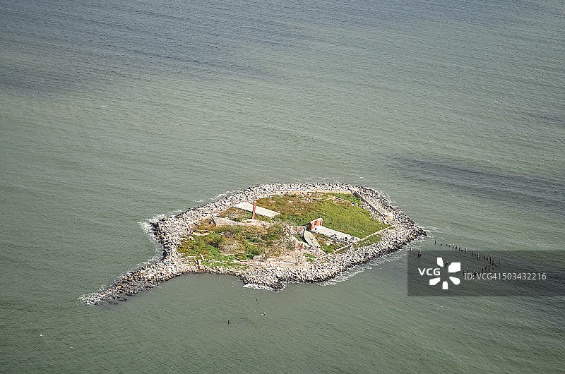 “斯温伯恩”岛鸟瞰，美国纽约市图片素材