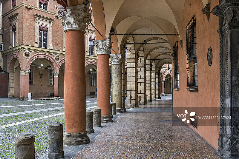 意大利博洛尼亚圣斯特凡诺广场图片素材