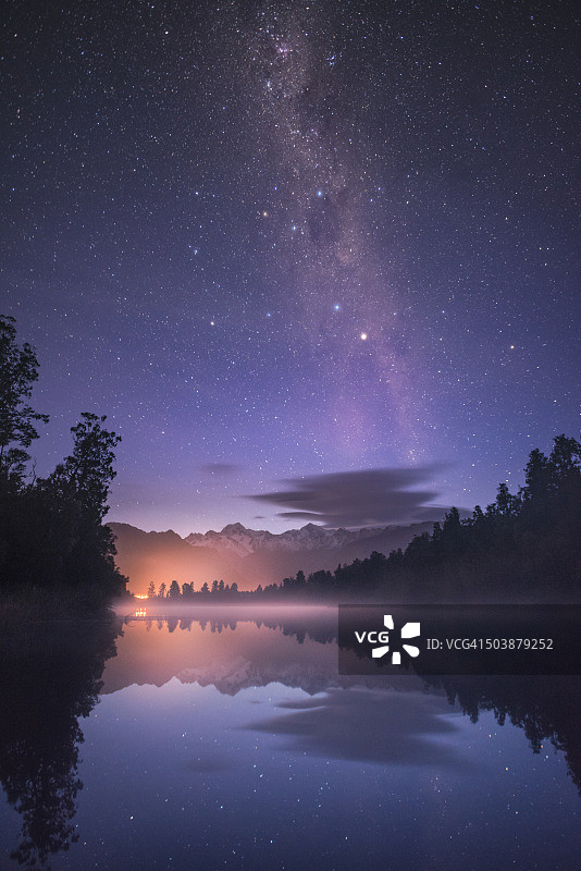 马瑟森湖的银河图片素材