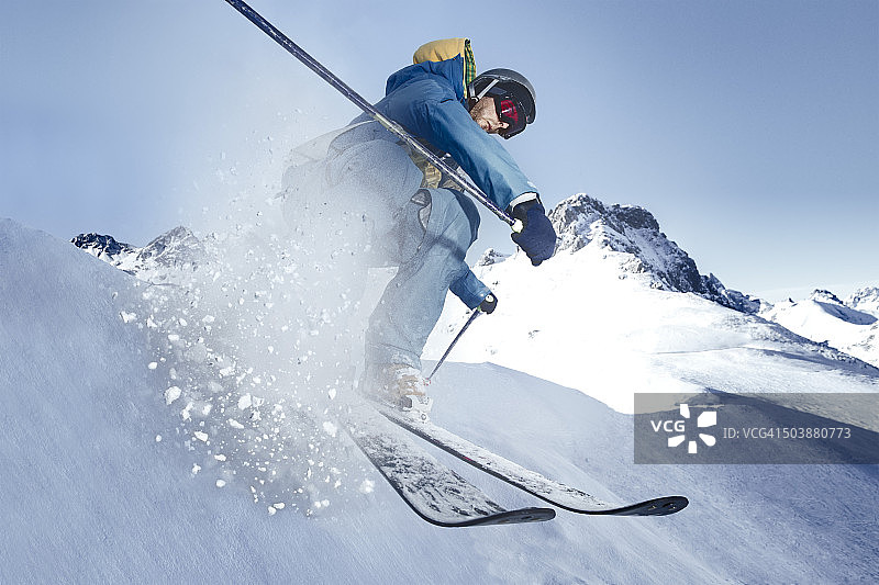 奥地利弗 Vorarlberg 州雷兹伦滑雪运动图片素材