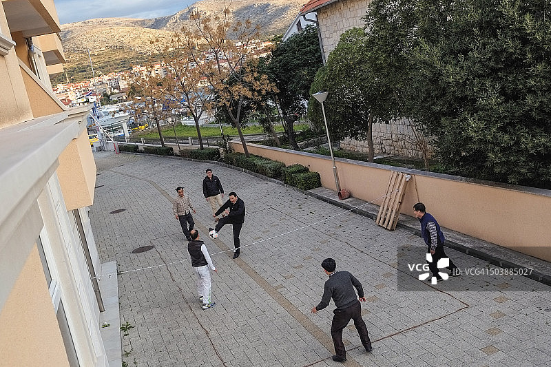 特罗吉尔躲避球比赛图片素材